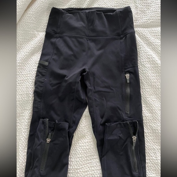 Black Fabletics Leggings - Picture 2 of 2